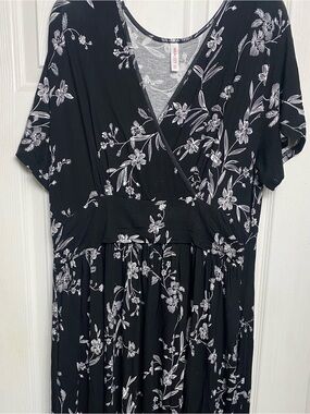 Black Floral V Neck Midi Dress - White Floral Print